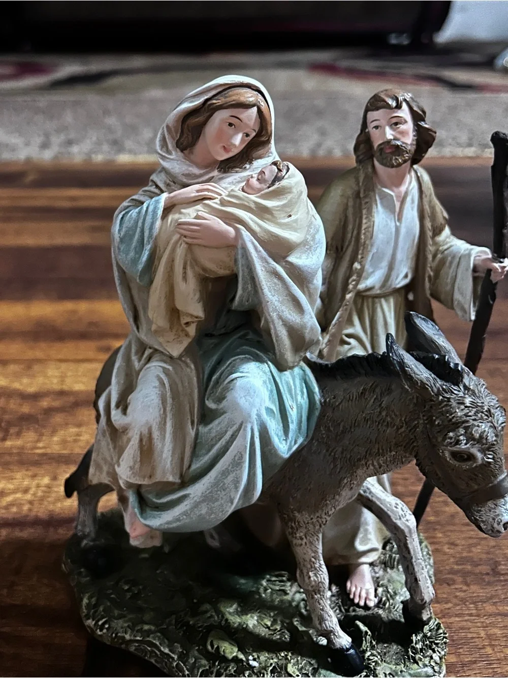 Roman ~ Renaissance ~ La Posada ~ Flight Into Egypt ~ Figurine ~ New W/ Box